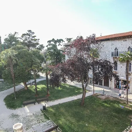 Апартаменты Old Town